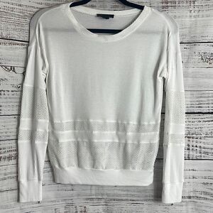 Twenty Montreal Top womens Size Small long sleeve mesh white athleisure Canada‎